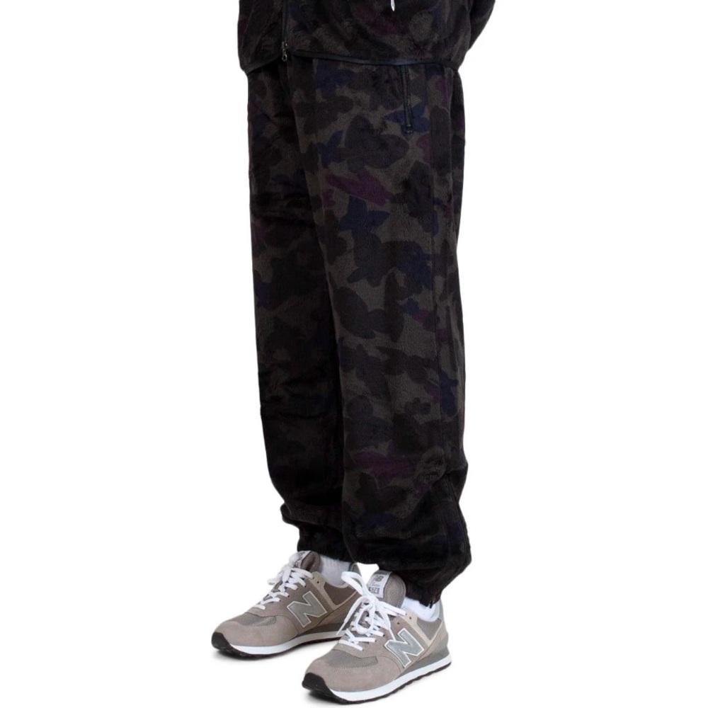 NEEDLES SPORTSWEAR‎ ZIPPED W.U. PANTS MICRO FUR PAPILLON CAMO BLACK medium